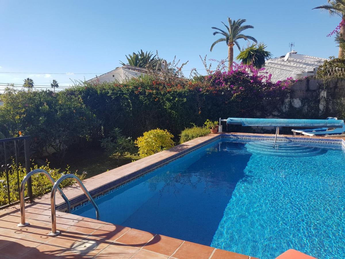 Bonita Villa En Nerja Casa Palomas Esterno foto