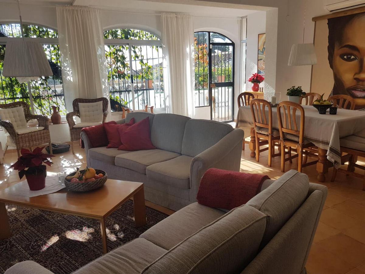 Bonita Villa En Nerja Casa Palomas Esterno foto