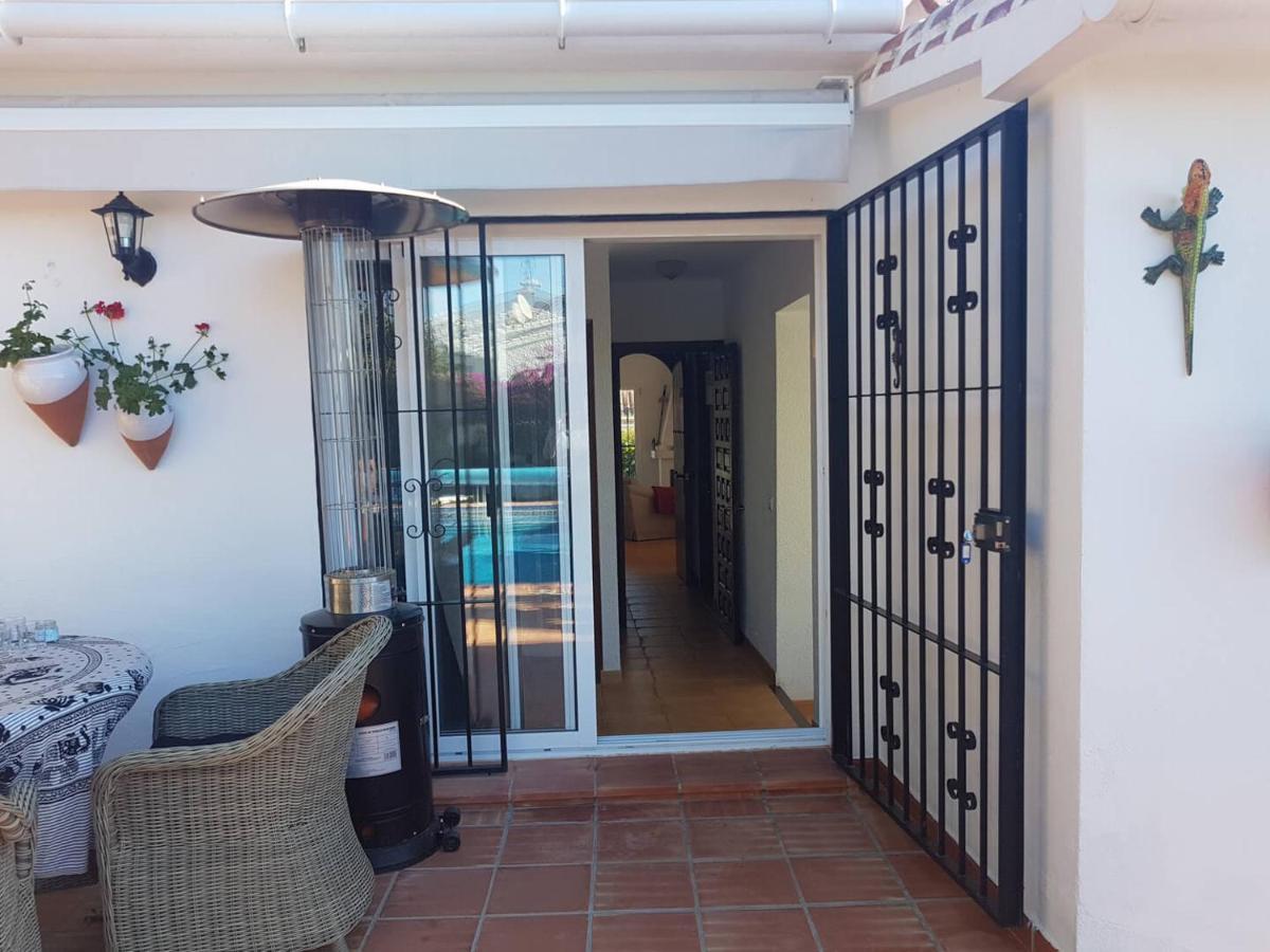 Bonita Villa En Nerja Casa Palomas Esterno foto